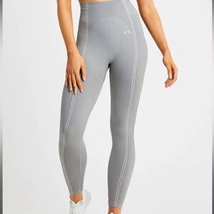ABYL Reflex Seamless Gray Leggings Size Medium
